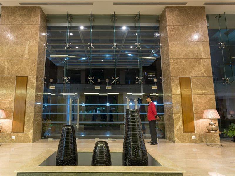 Classic Grande,A Member Of Radisson Imphal Exterior foto
